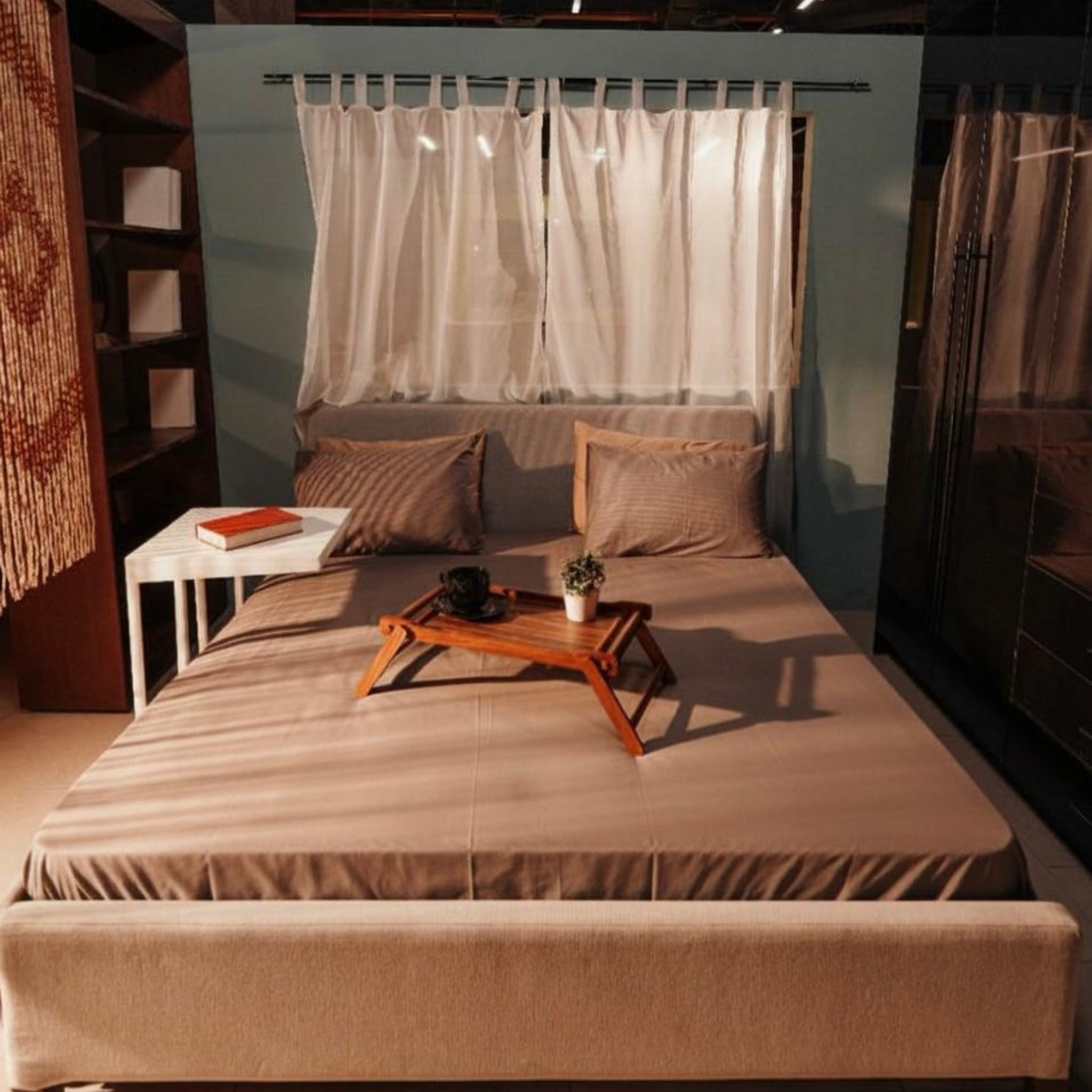 Bed for modern bedrooms by Designy for home furniture
