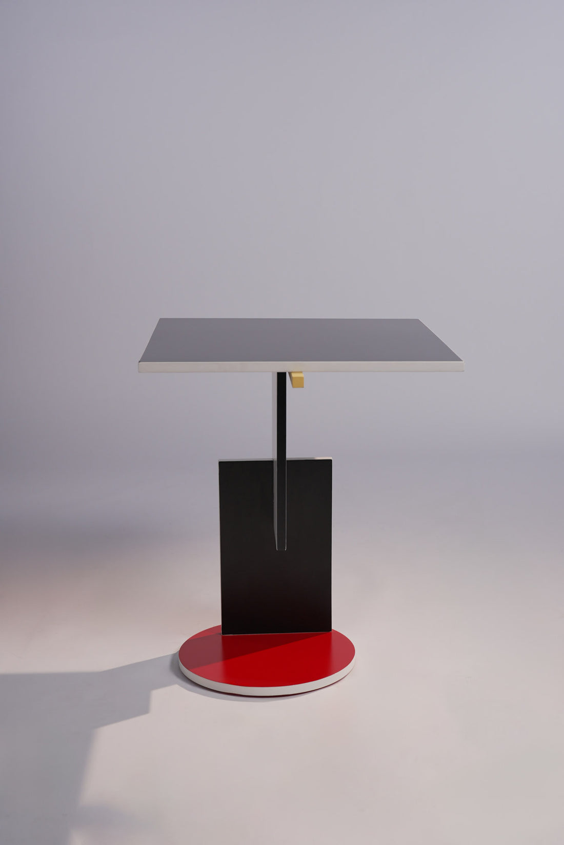 Gates Mond Side Table