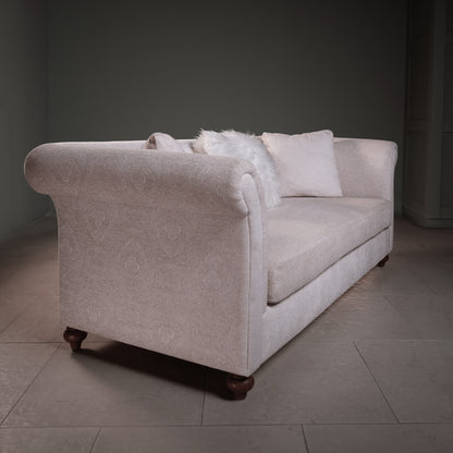 Di Caprio Classic Sofa