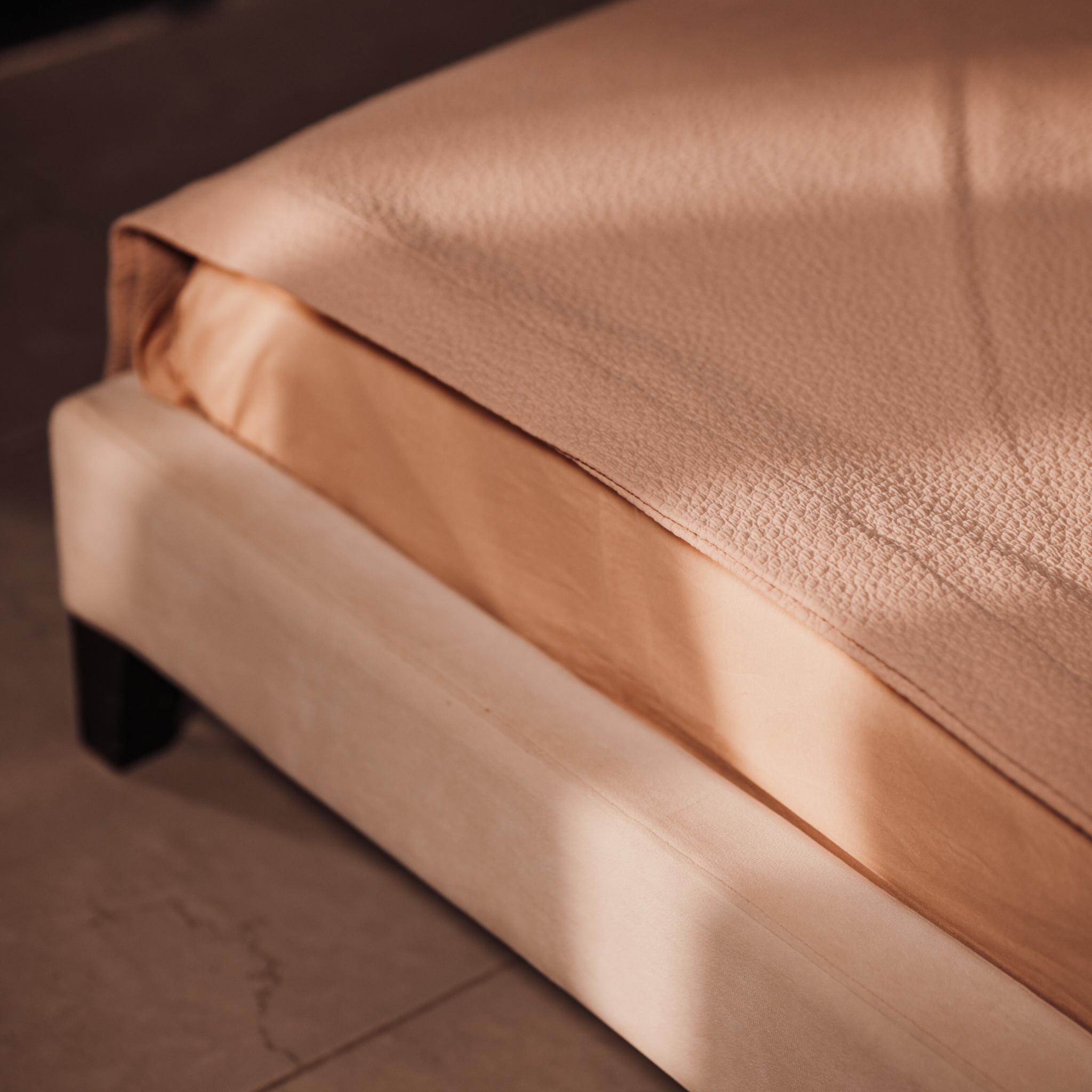 Modern bed for bedrooms by designy for home furniture