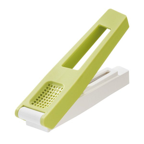 Garlic Press_KANT mustard green with white_K4